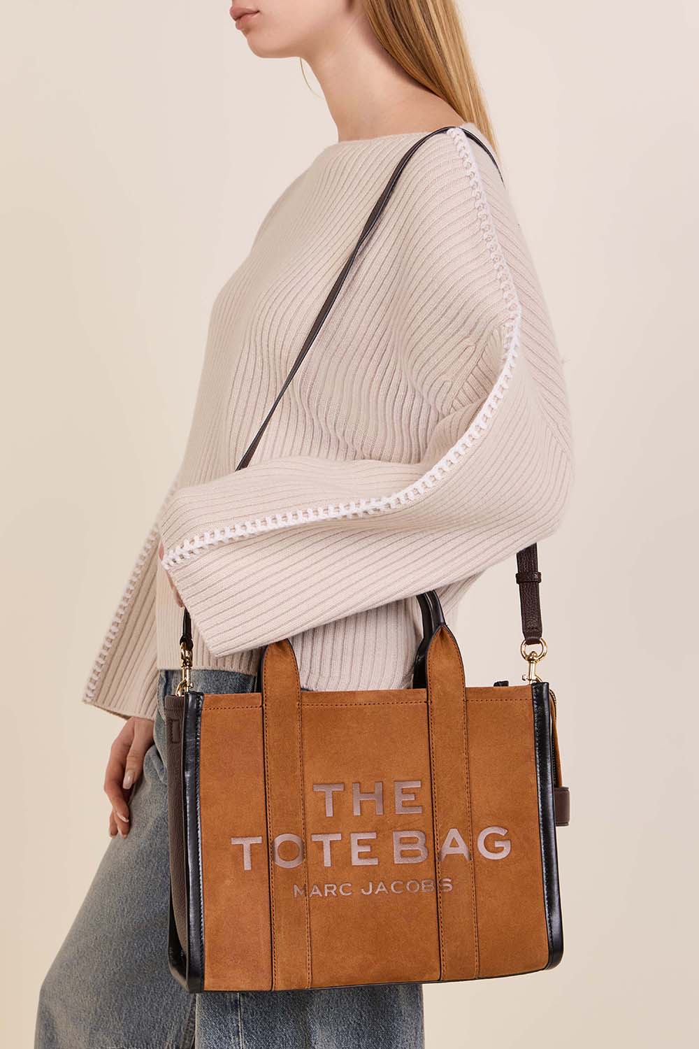 תיק טוט מדיום